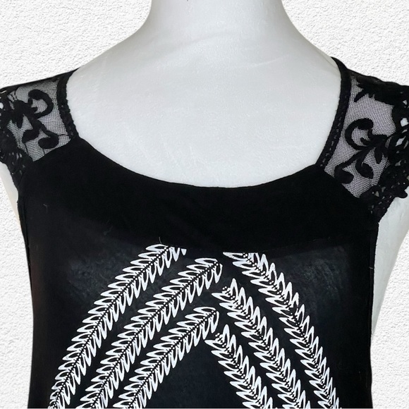 CYN Cynthia Mehra Dress One Size Lace Printed Scarf Style Black White - Picture 2 of 6